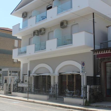 Hotel Solaris Giulianova Esterno foto