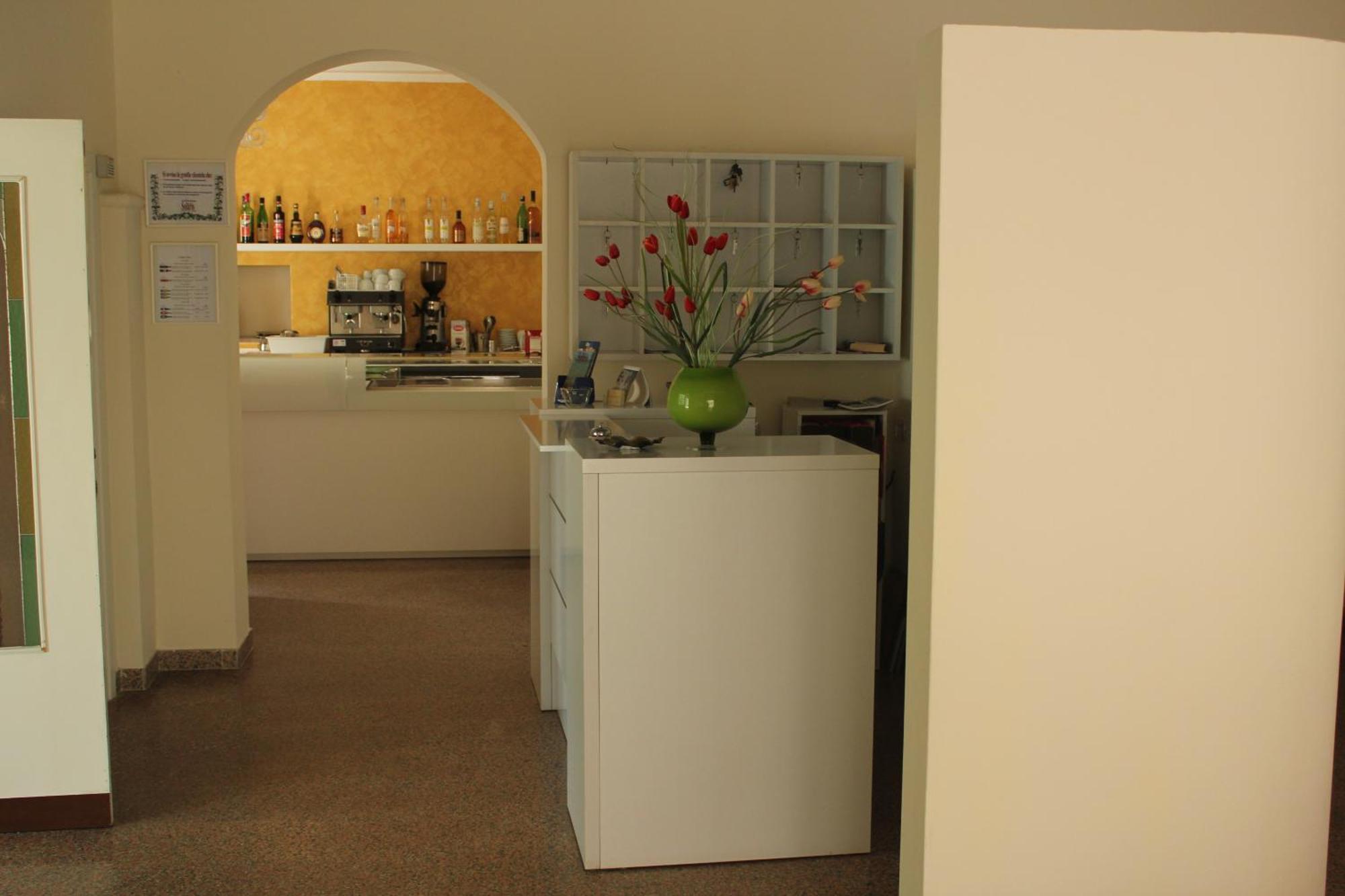 Hotel Solaris Giulianova Esterno foto