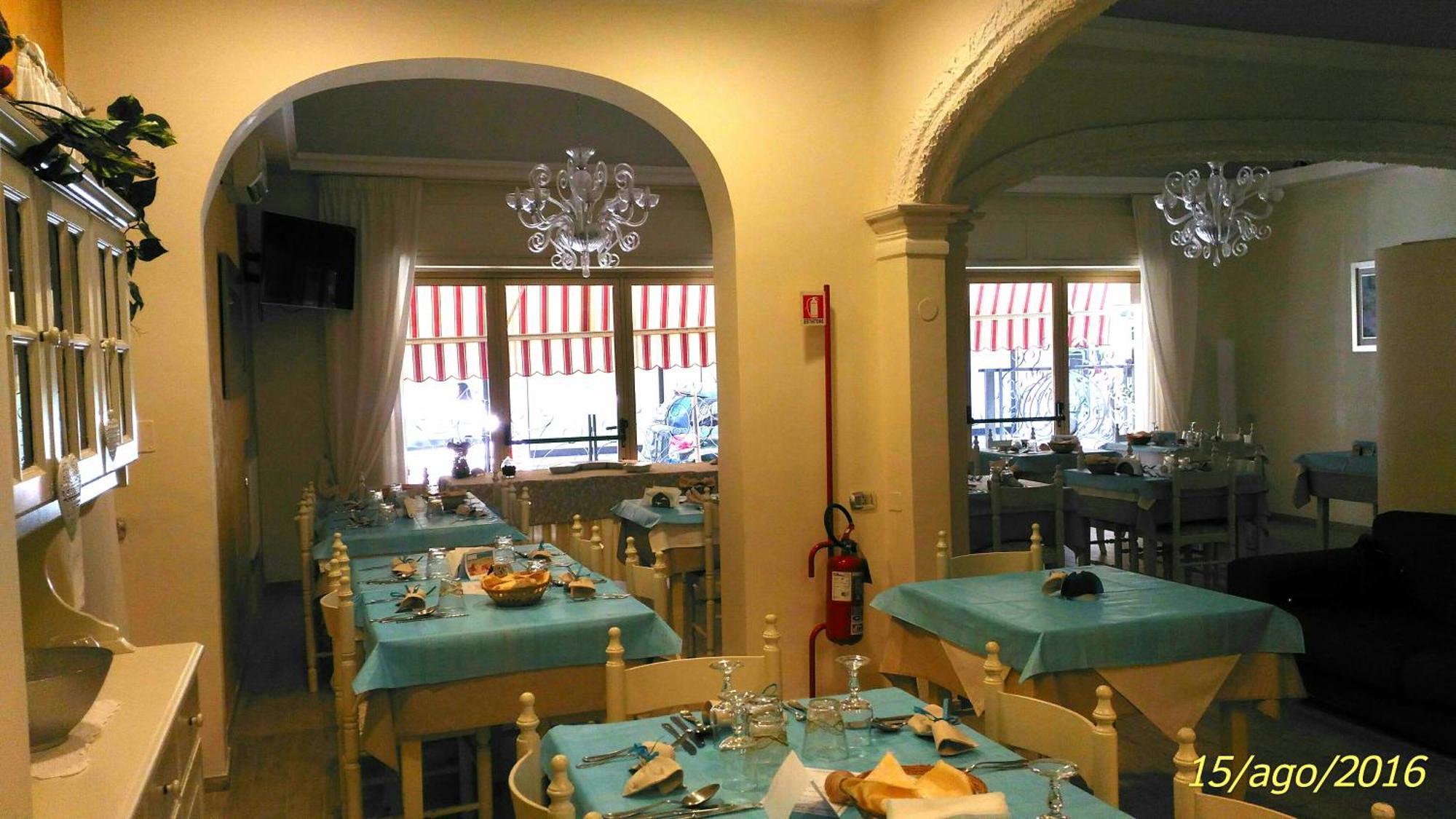Hotel Solaris Giulianova Esterno foto